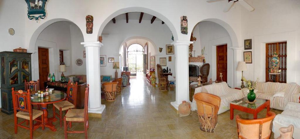 Casa Serena Vista Álamos エクステリア 写真