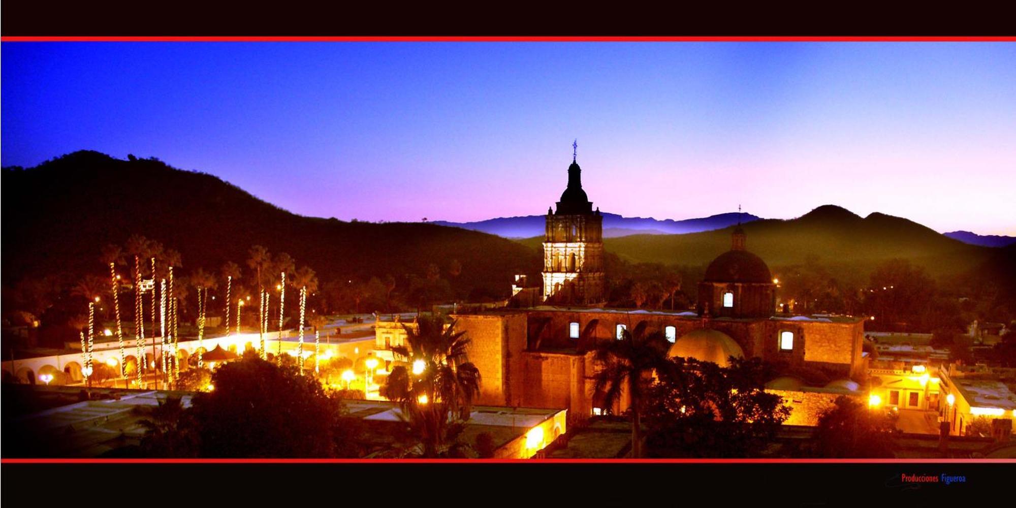 Casa Serena Vista Álamos エクステリア 写真
